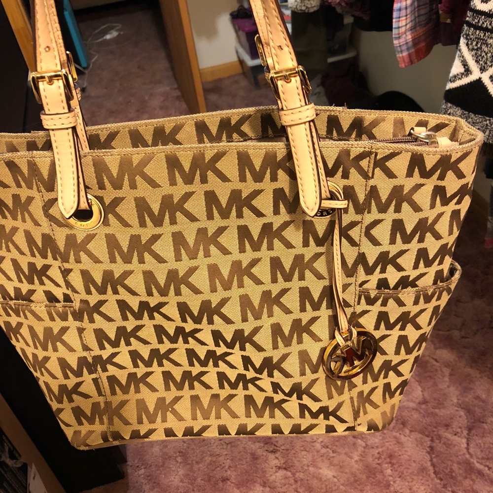 MICHAEL KORS purse